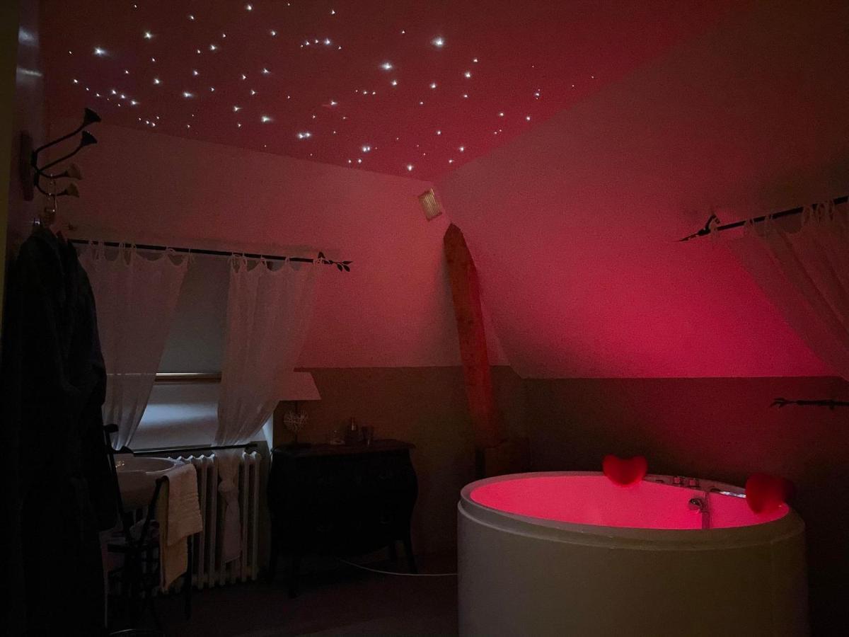Maison D'Hotes & Spa La Vallee Des Reves Nods Ngoại thất bức ảnh